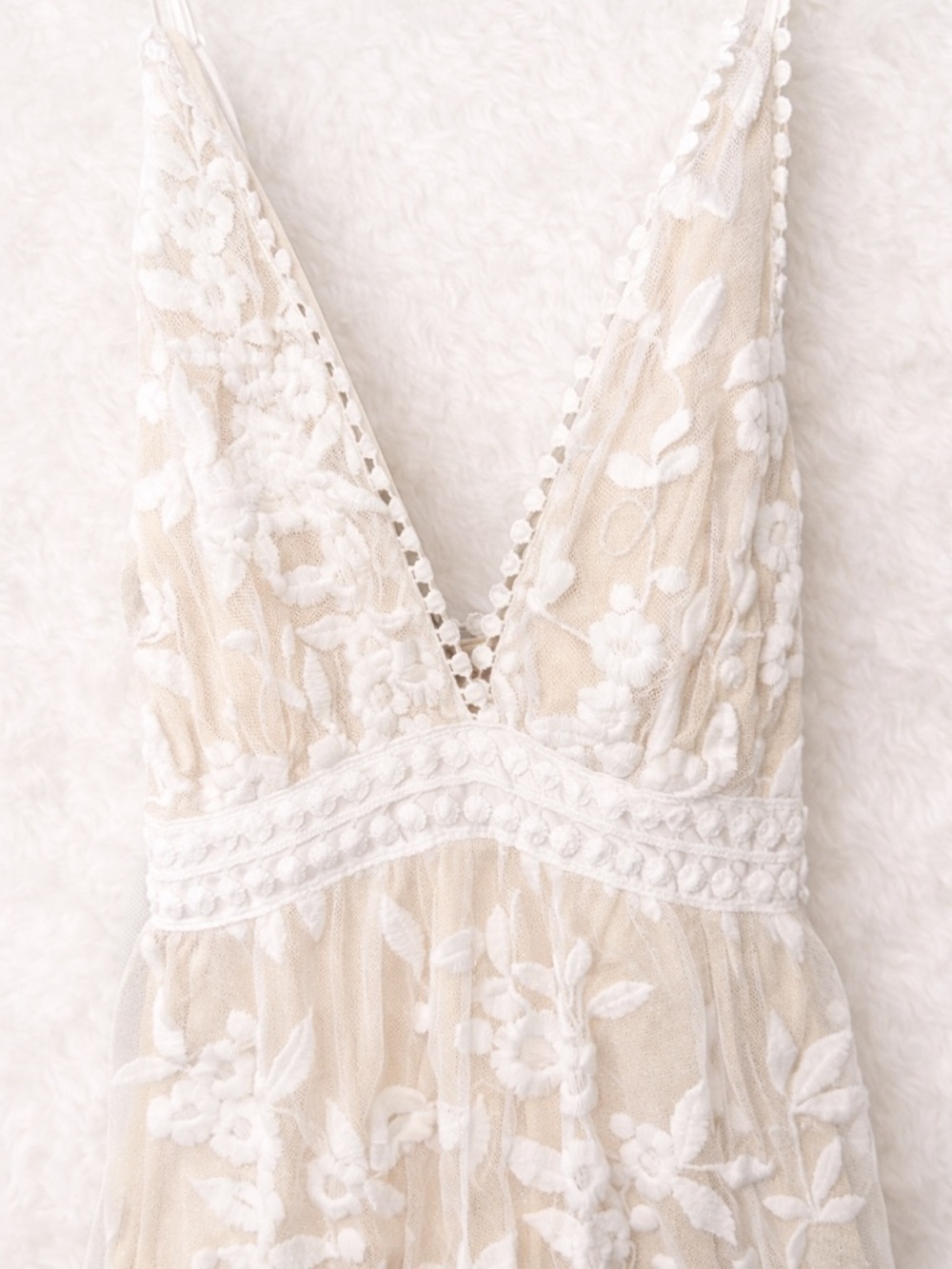 White Lace Floral Dress Open Back Boho Mini Sheer Nude Lined Size Small - Picture 3 of 4
